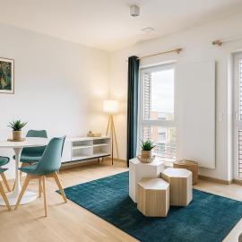 Central fully serviced studio