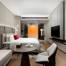 Ramada by Wyndham Qingdao Jiaodong International Airport, hotel v destinaci Čching-tao
