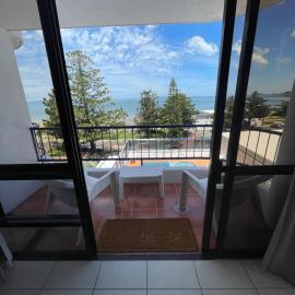 Heart of Yeppoon - Ocean View Apartment