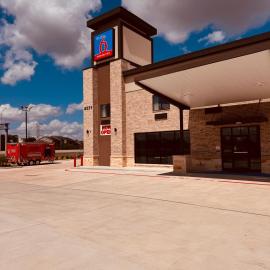 Studio 6 Humble, TX，亨博爾的飯店