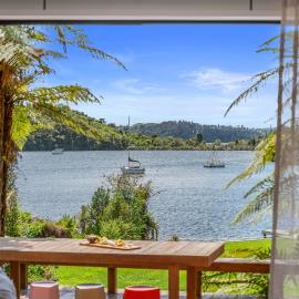 Okawa Bay Lakeside - Lake Rotoiti A-Frame