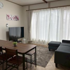 釧路駅近く貸切戸建 ベッドルーム4 シングルベッド9 白金戸建, hotel a Kushiro