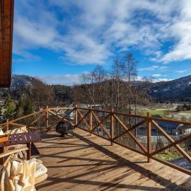 Great mountain cabin in Sirdal with hot tub and views!, hotel v destinaci Dirdal
