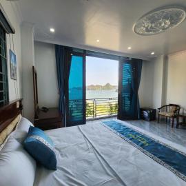 Sunrise Ocean Hotel & Rooftop Bar, hotel di Cat Ba