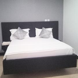 Madonna 1BR Apartment with Fast WiFi and Pool, hotel em Morogoro