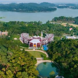 Soc Village Wellness & Retreat, hotel u gradu Sóc Sơn