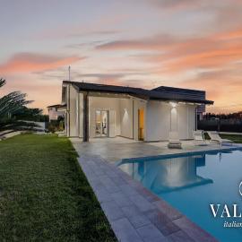 Villa Blu Lucca- Pool and Parking 10 Min from Lucca
