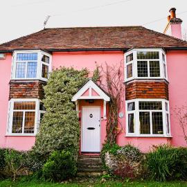 Gate Cottage, Saltwood Village