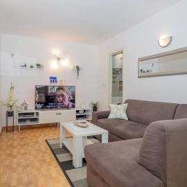Apartment Karmela、Veliko Brdoのホテル