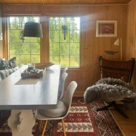 Cosy Family Cabin With Views And Sauna, khách sạn ở Svingvoll
