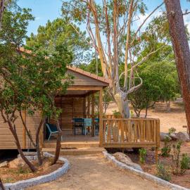 Camping California – hotel w mieście Pinarellu