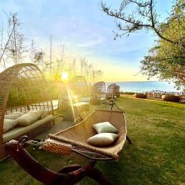 Seaview Apartment with Pool at Lapu-Lapu City
