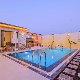 DOĞALİKA-Villa with Sauna for 4 People in Seydikemer Zorlar, hotel i Fethiye