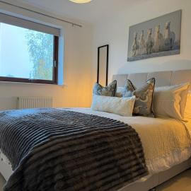 2 Bedroom Flat Free Parking Close to Gatwick