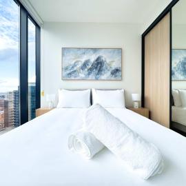 Beauty in the Sky- 1BR Apt Opposite Central Market