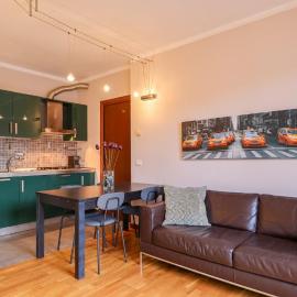 Modern Loft - with Balcony and Parking, hotel in Serravalle Pistoiese