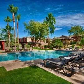 Gated Condo Heated Pool Spa Gym Near Zoo, hotel u gradu 'Phoenix'