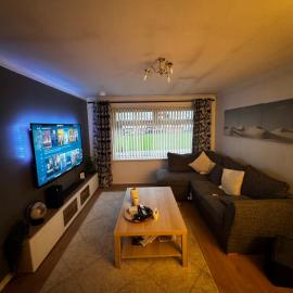 Central 2 bed Apartment Bangor