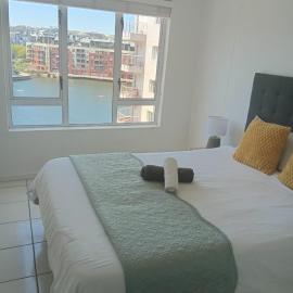 Classy Budget Apartment, Hotel in Tyger Valley