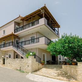 Creta Sea View 2BR Maisonette by ΜΡS، فندق في Marathokefála