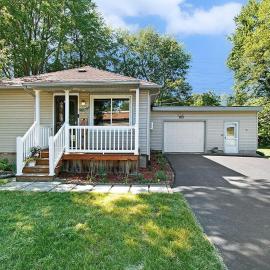 Lake Trail Cottage, hotel in Michigan City