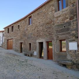 Casa d'Abó Anica, khách sạn ở Miranda do Douro