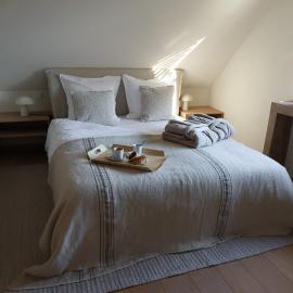 Homestorys Nature Resort - Wood Lounge, hotelli kohteessa Eupen