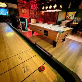 The Rose-Tiki BarGame close to Festivals, Tennis