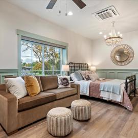 The Nest Room- Newly Built Loft on Main in Midway, hotel en Midway