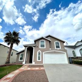 El Paso Westside Contemporary Beautiful Big Home โรงแรมในเอลปาโซ