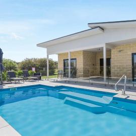 'Mandalay Villa 2', hotel en Paxton