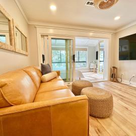 Bay-front Condo near Gulf - Elegant and Private Stay - Penthouse with Elevator、ニスビルのホテル