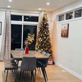 Luxury Home 2 mins drive to Saugeen Shores beach, ξενοδοχείο σε Port Elgin