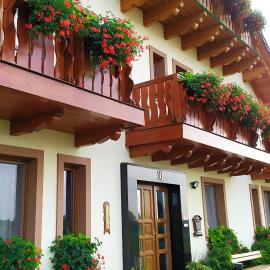 Pokoje Gościnne VEIKSME, hotel in Bestwina