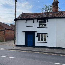 Central Grade 2 listed cottage, hotel v destinácii Attleborough