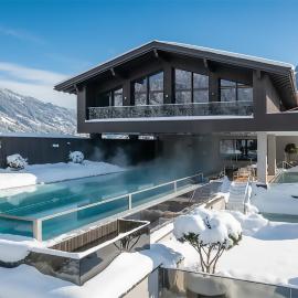 Neuhaus Zillertal Resort, hotell i Mayrhofen