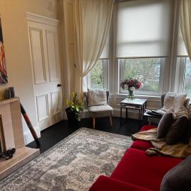 Beautiful traditional top floor flat in the center of Largs