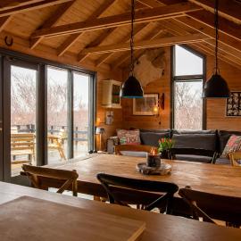 Very cozy cottage, Rauðará, with sauna, מלון בGilsbakki