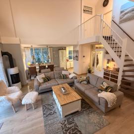 Villa Ooghduyne 82, hotel in Julianadorp