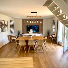 Maison spacieuse et lumineuse、Saint-Aubinのホテル