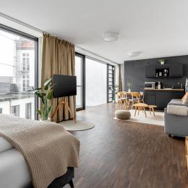 Global Living - Design Apartment I Rathausplatz I Kitchen I Augsburg，奧格斯堡的飯店