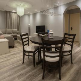 Stylish 3BR Smart TV & Wi-Fi