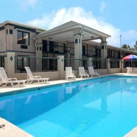 Guest Inn, hotel u gradu 'Austell'
