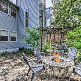 3BR - King Suite Backyard & Fire Pit