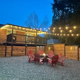 Creekside 3BR EV FirePit BBQ AC Games Yoga