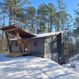 Lux Blue Ridge Cabin, Hot tub, Swing, PingPong!, Hotel in Mineral Bluff