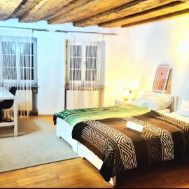 City Rooms Einfach & historisch Shared Areas, hotel a Steyr