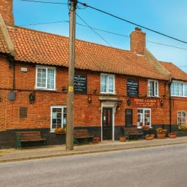 The Horse and Groom Guest House، فندق في سوافهام