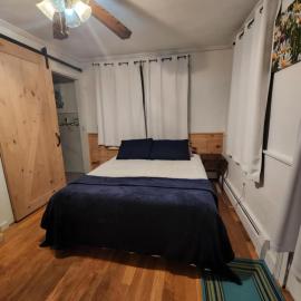 Quiet, Convenient Studio Andover Merrimack Valley - Long Stays Only、アンドーバーのホテル