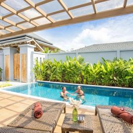 Luxury 2BR Pool Villa Dalaa 3, Gated Residence, Kamala Beach, hotel in Kamala Beach